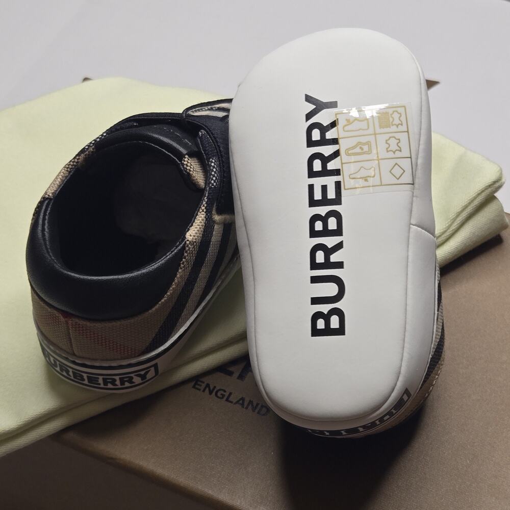 Burberry Vintage Check Cotton Newborn Bootie/Sneaker NWT Sizes EUR 17 / US 1.5/2 - Picture 7 of 11